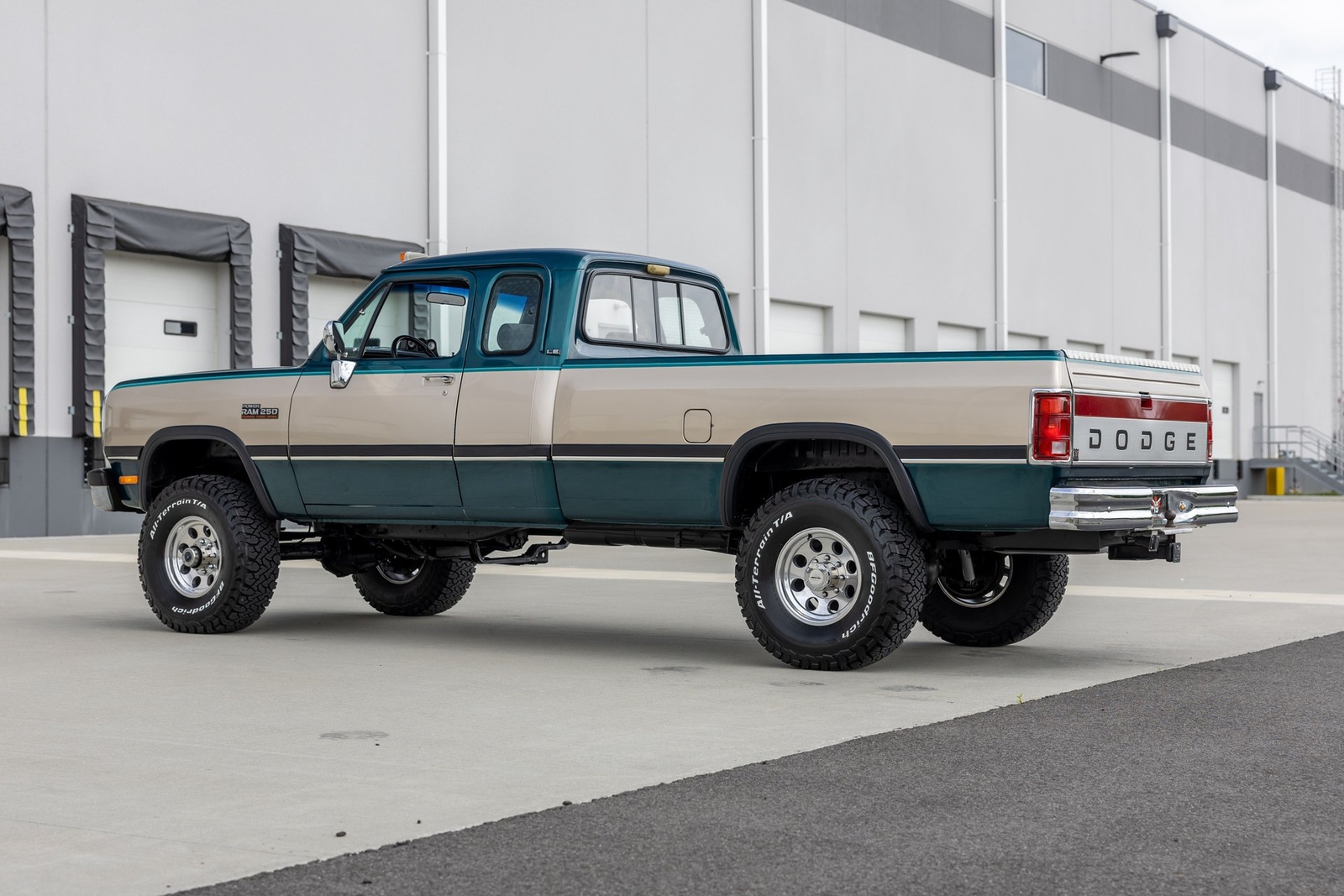 Dodge-D250-W250-1993-Pickup-Truck-9