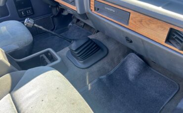 Dodge-Dakota-convertible-1990-white-10