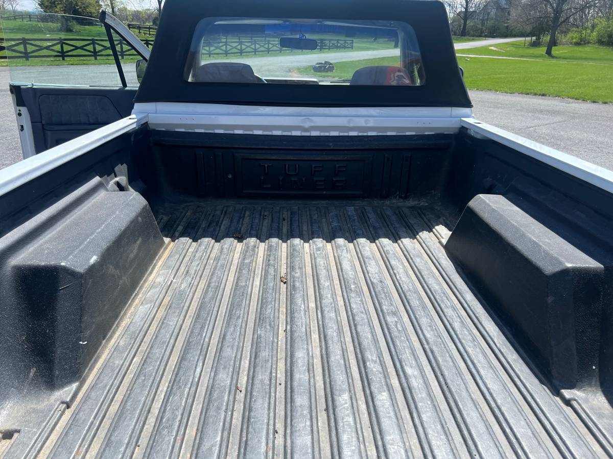 Dodge-Dakota-convertible-1990-white-15