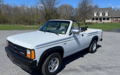 Dodge Dakota convertible  1990 white