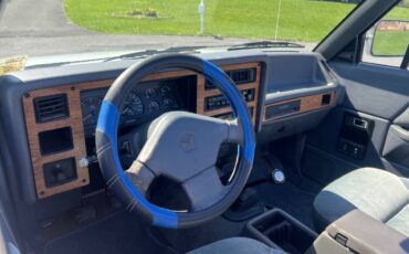 Dodge-Dakota-convertible-1990-white-9