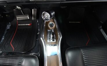 Dodge-Dart-1969-Rotisserie-Restored-28