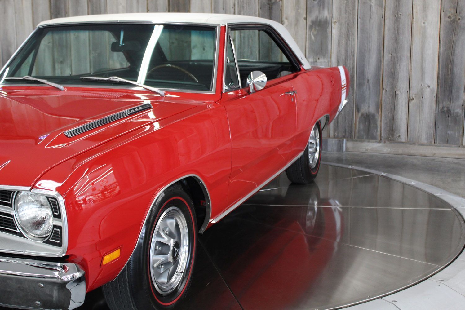 Dodge-Dart-1969-Rotisserie-Restored-9