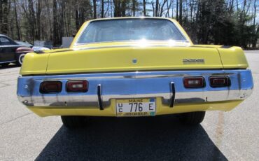 Dodge-Dart-1972-Coupe-12