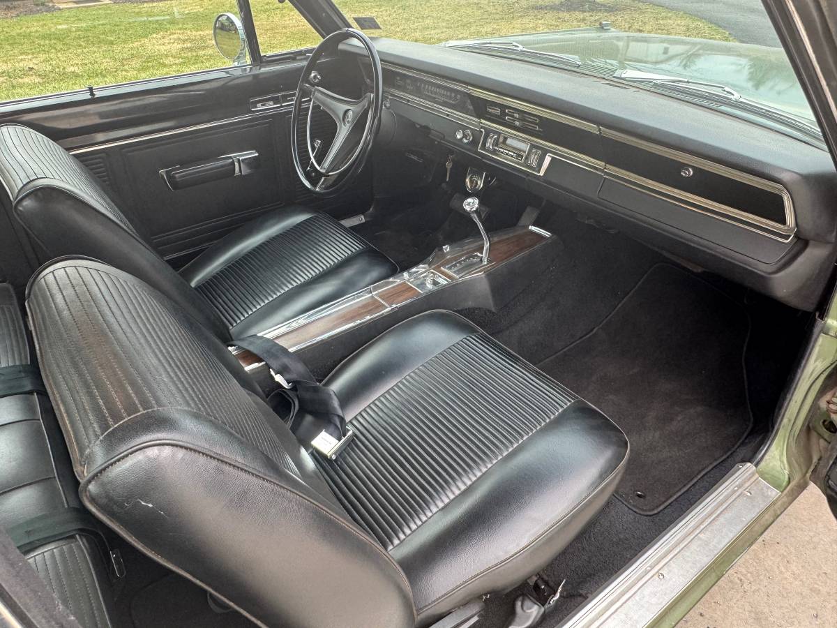 Dodge-Dart-gt-1969-green-4