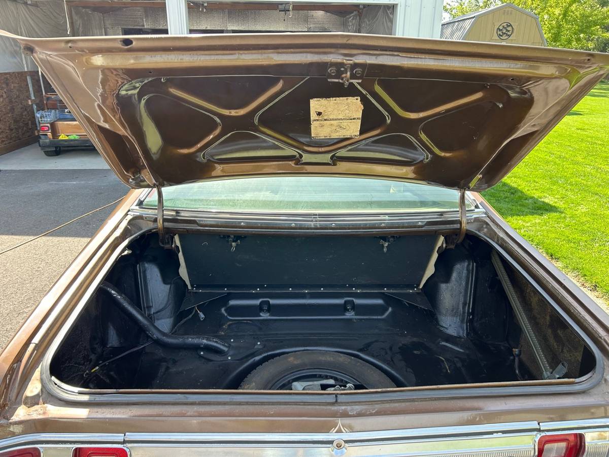 Dodge-Dart-sport-1974-brown-2