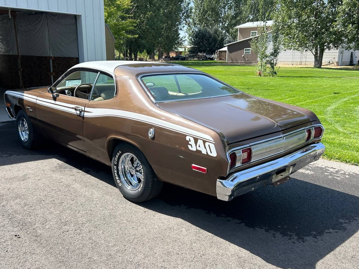 Dodge-Dart-sport-1974-brown