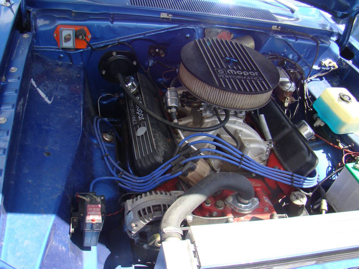 Dodge-Dart-swinger-1972-blue-3