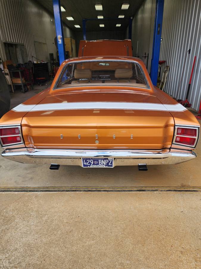 Dodge-Dart-swinger-340-1969-custom-7