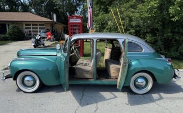 Dodge-Deluxe-1941-1