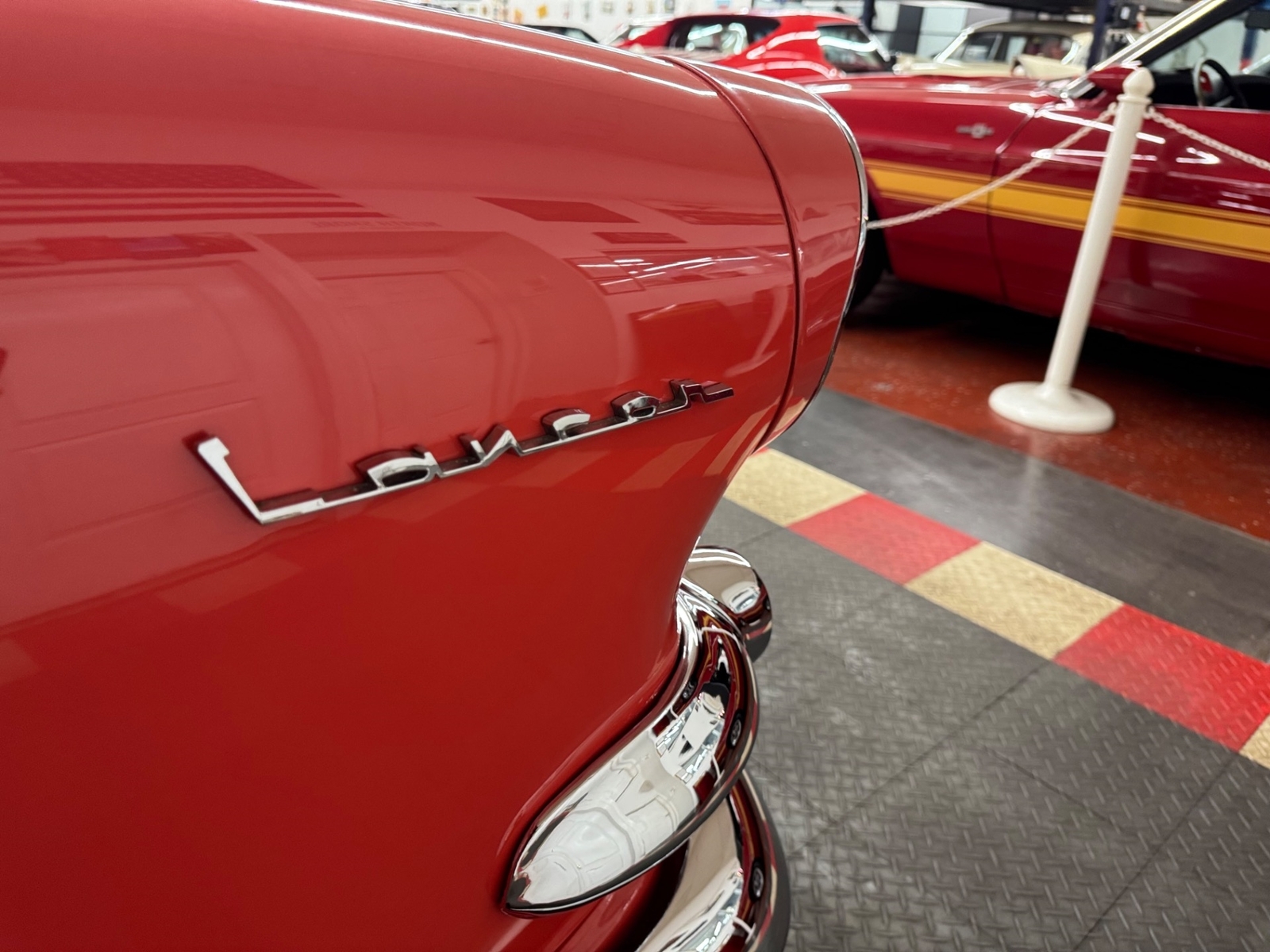 Dodge-Lancer-1956-2-Door-32