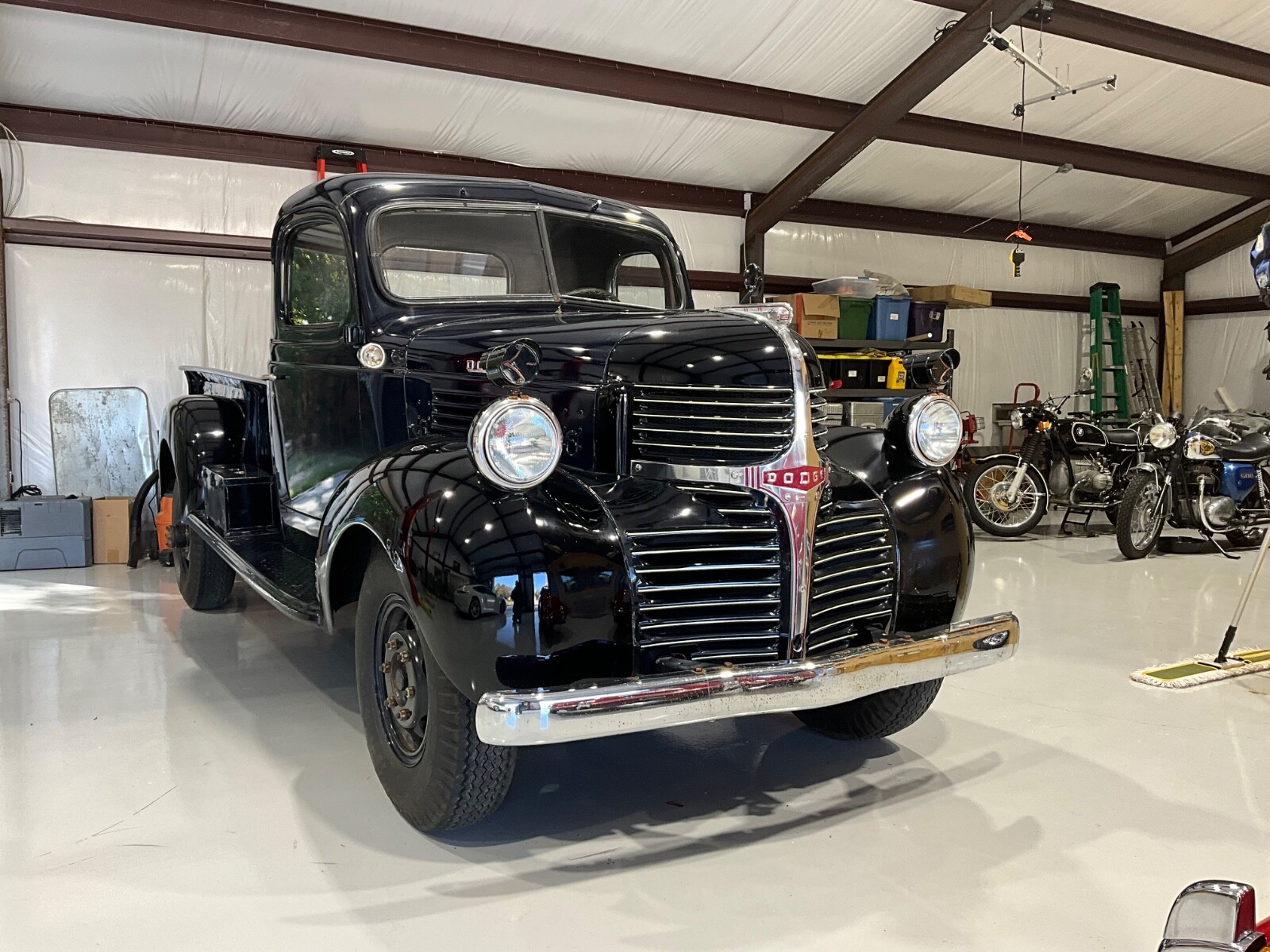 Dodge-Other-1947-Standard-Cab-Pickup-3