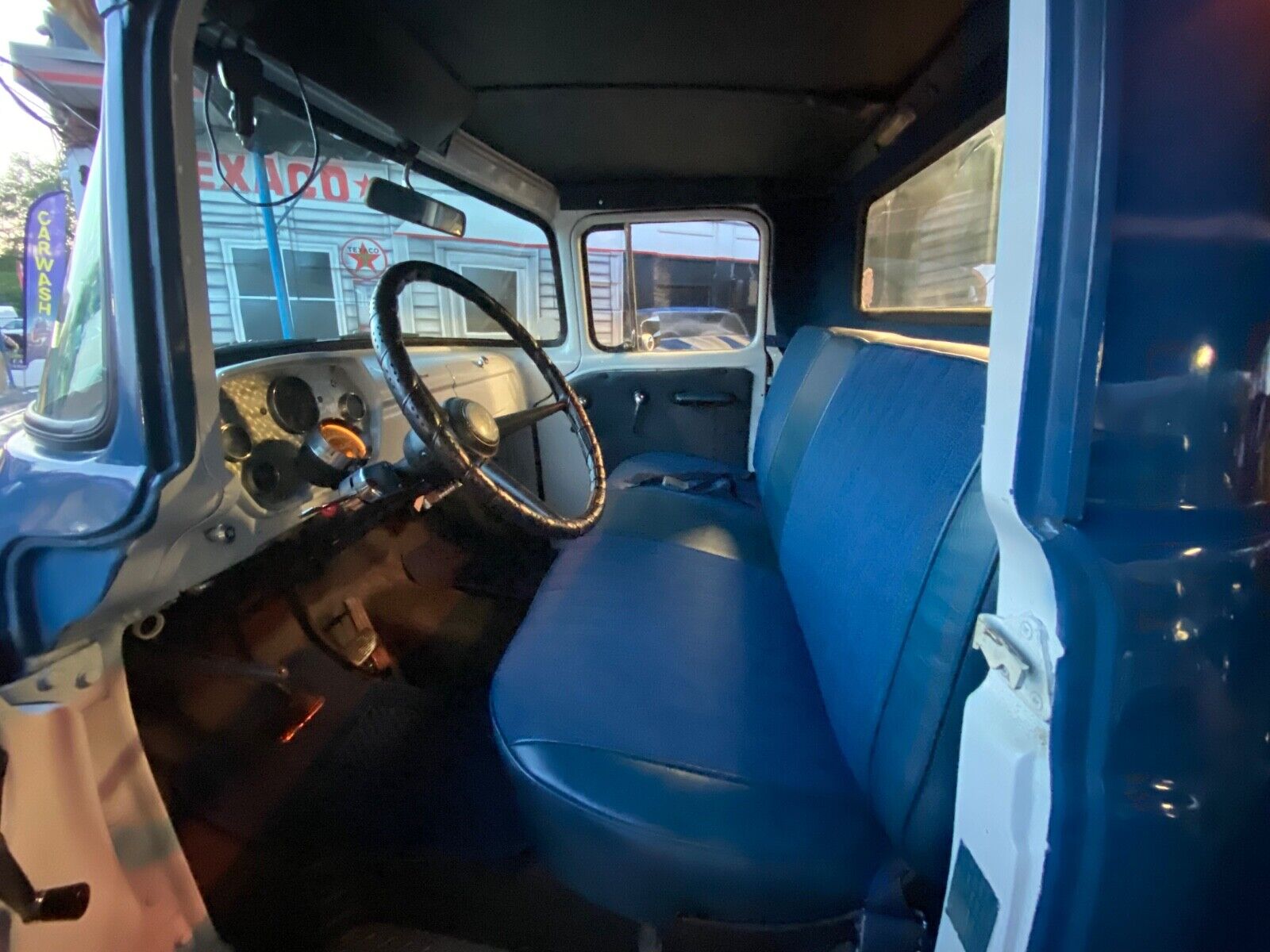 Dodge-Other-Pickups-1960-PICK-UP-25