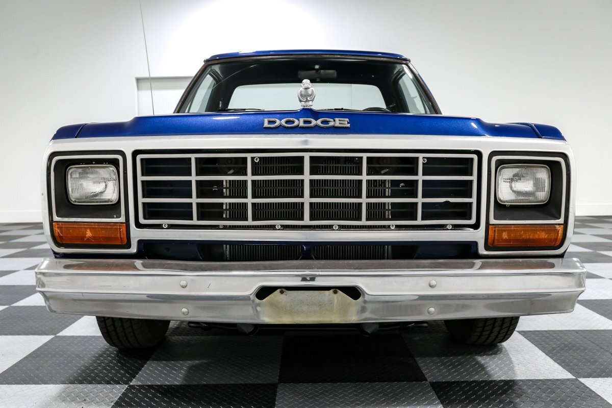 Dodge-Other-Pickups-1984-Pickup-Truck-1