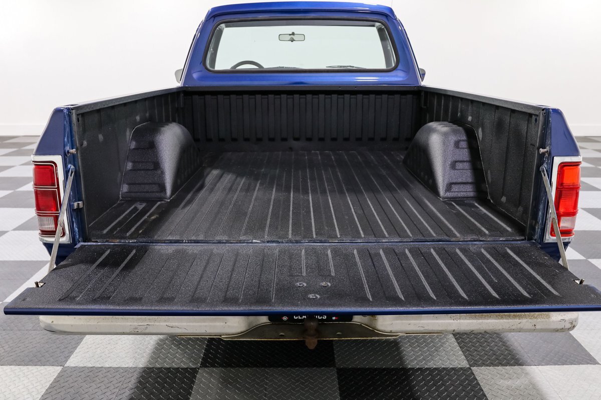 Dodge-Other-Pickups-1984-Pickup-Truck-17