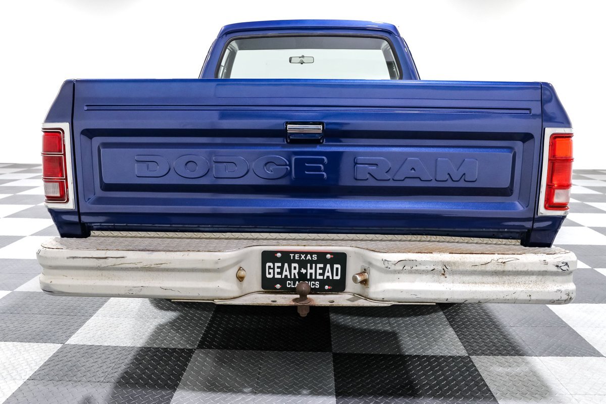 Dodge-Other-Pickups-1984-Pickup-Truck-5