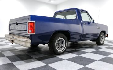 Dodge-Other-Pickups-1984-Pickup-Truck-6
