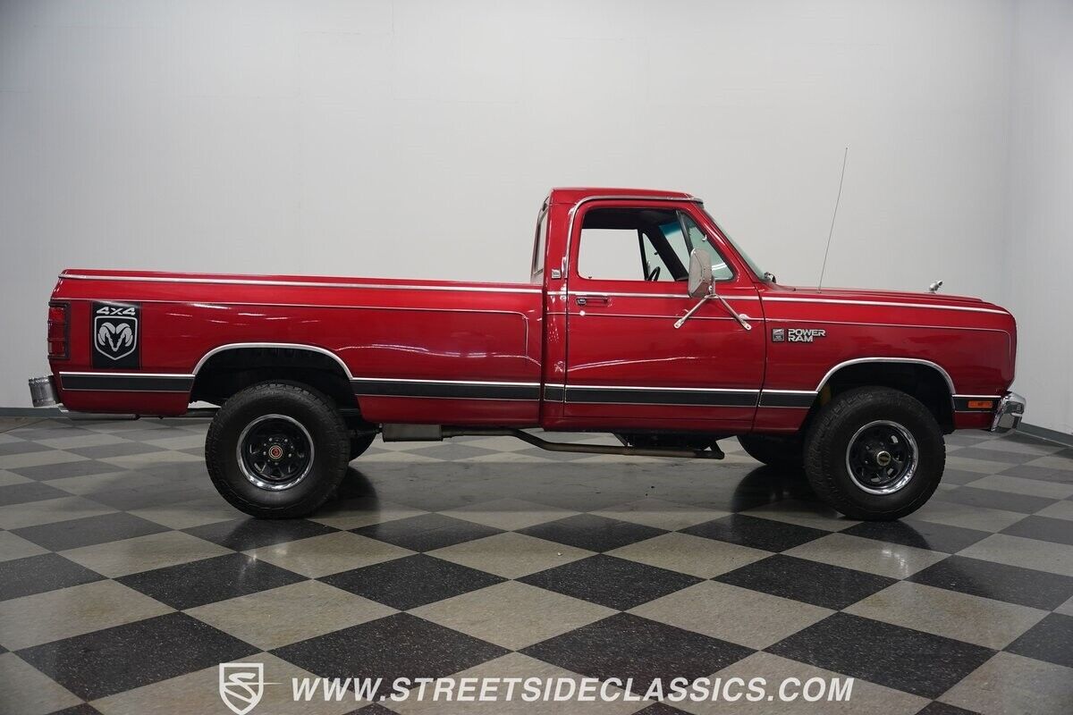Dodge-Other-Pickups-1985-Pickup-Truck-17