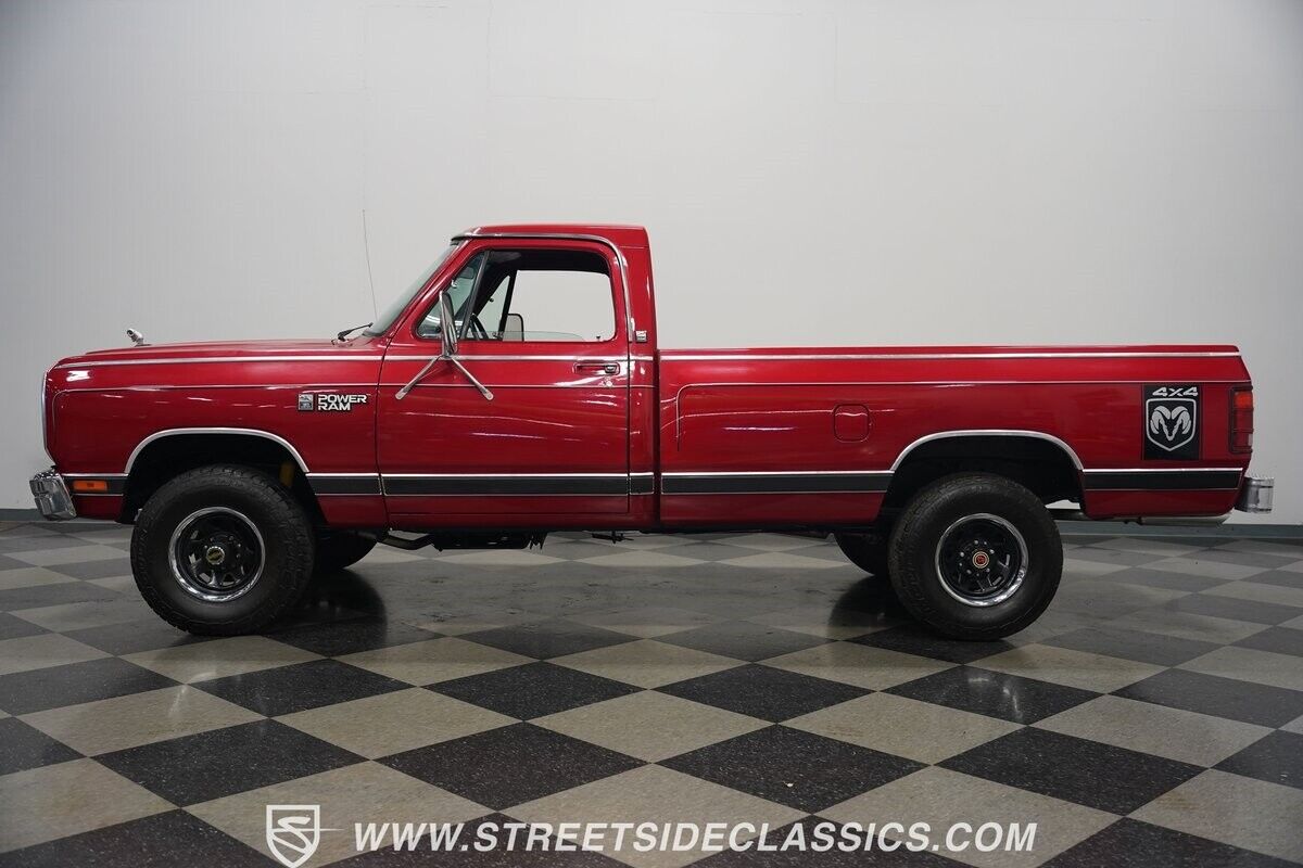 Dodge-Other-Pickups-1985-Pickup-Truck-2