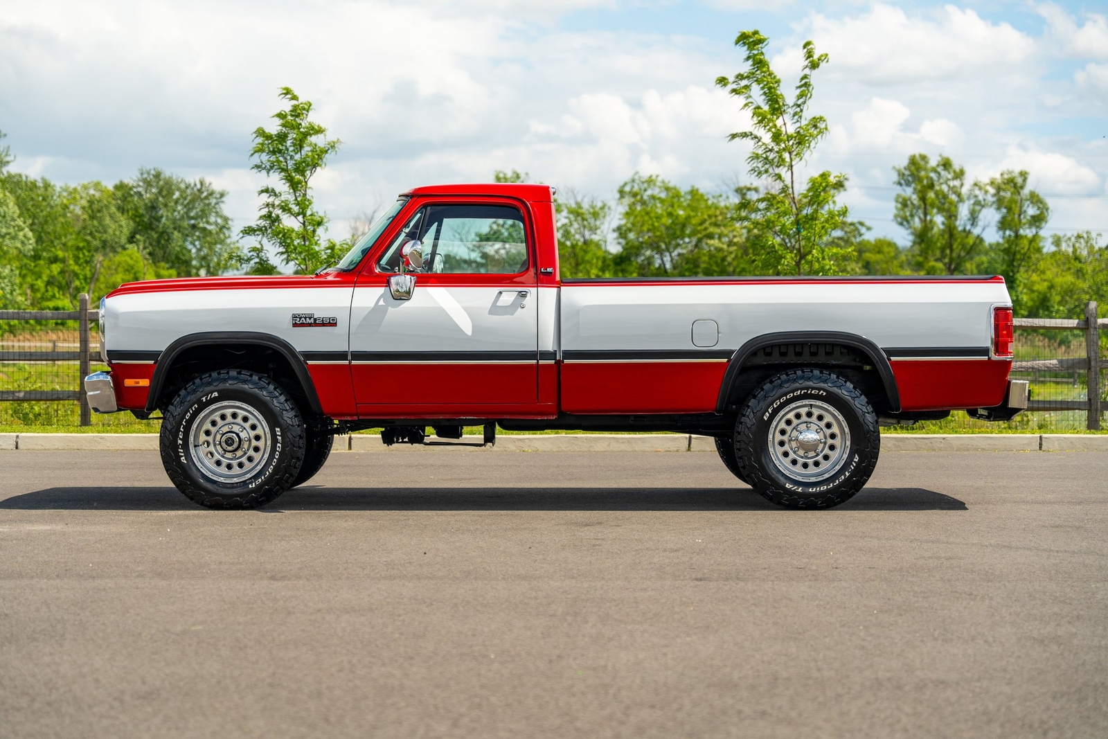 Dodge-Other-Pickups-1991-Pickup-Truck-24