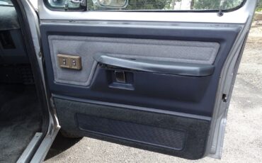 Dodge-Other-Pickups-1991-Standard-Cab-Pickup-7