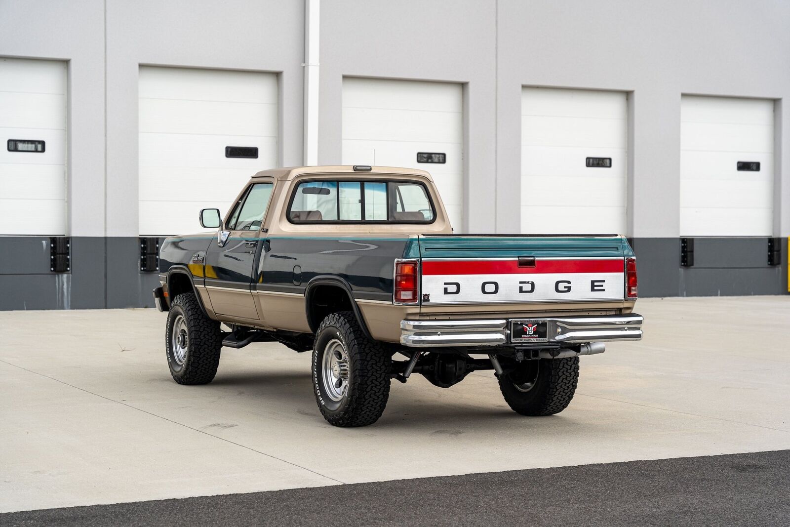 Dodge-Other-Pickups-1993-Pickup-Truck-11