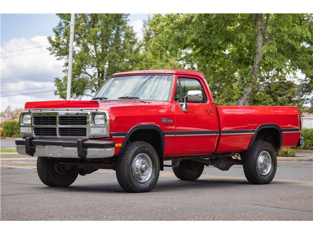 Dodge-Power-Ram-W250-1993-Standard-Cab-Pickup-3