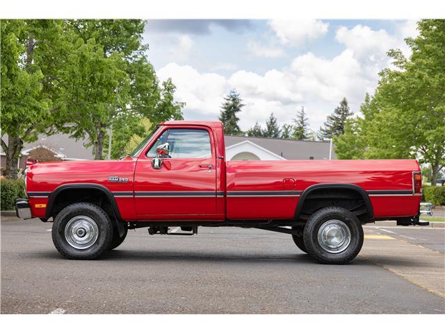 Dodge-Power-Ram-W250-1993-Standard-Cab-Pickup-4