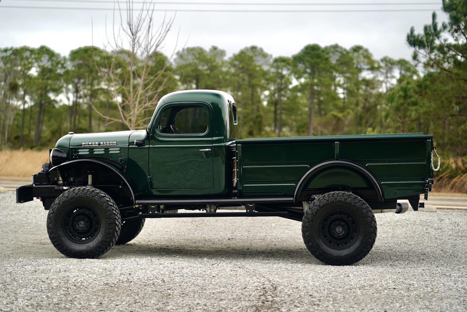 Dodge-Power-Wagon-1946-Pickup-15