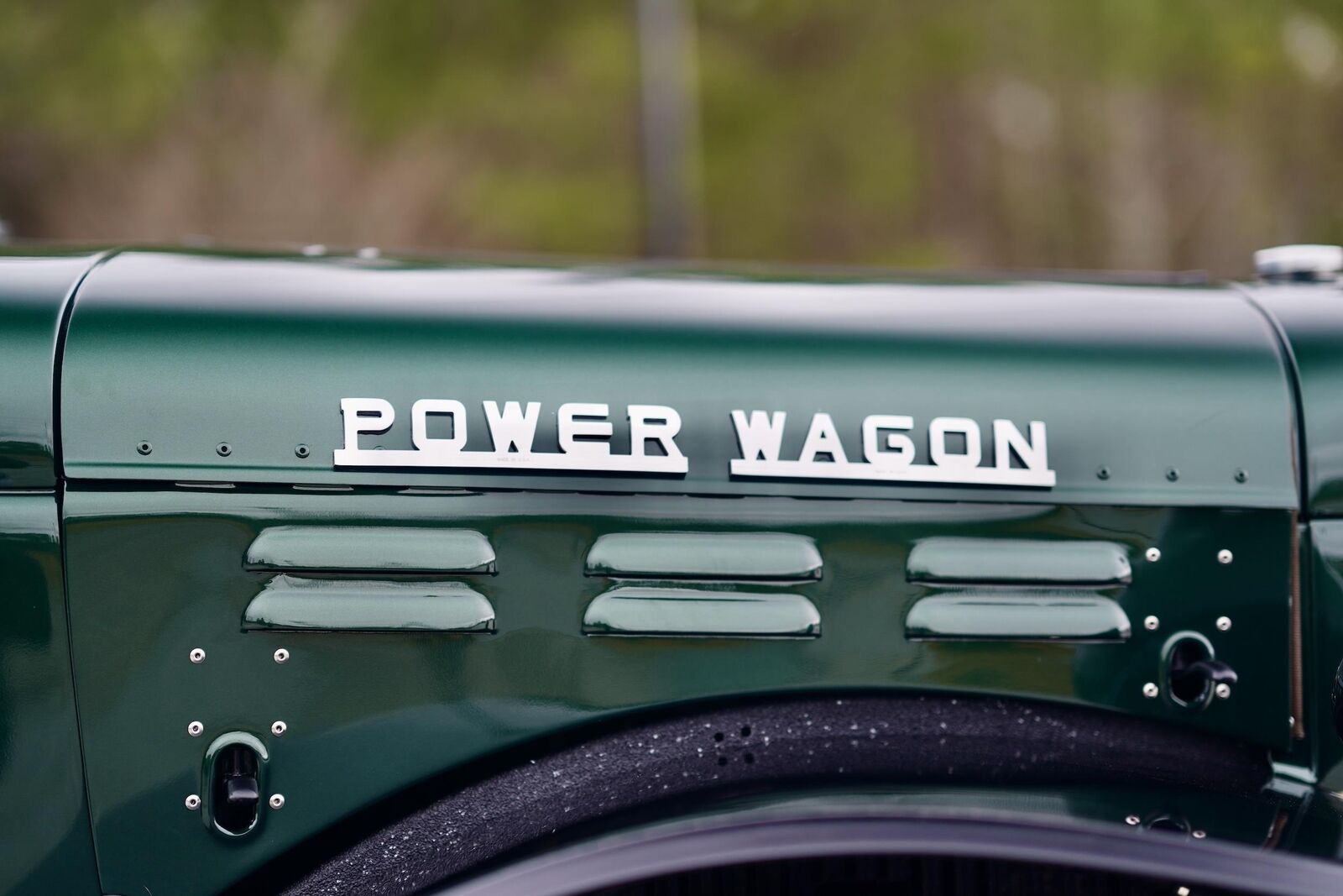 Dodge-Power-Wagon-1946-Pickup-27