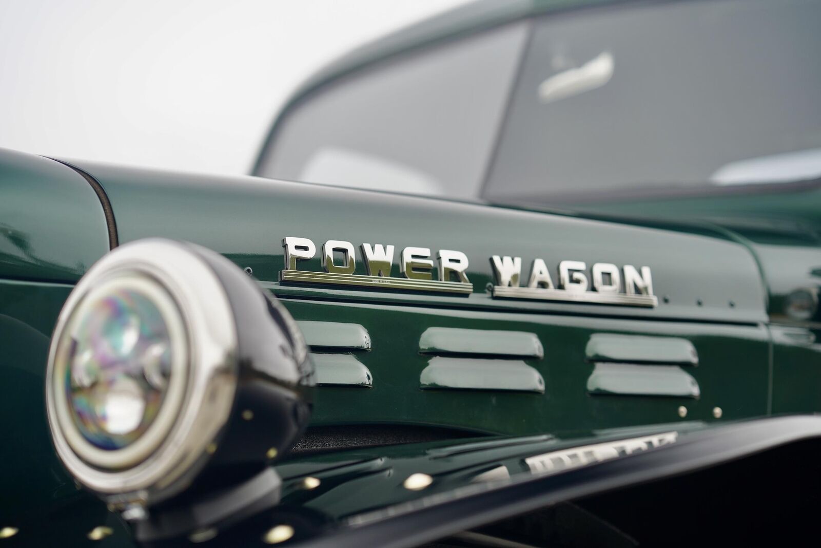 Dodge-Power-Wagon-1946-Pickup-32