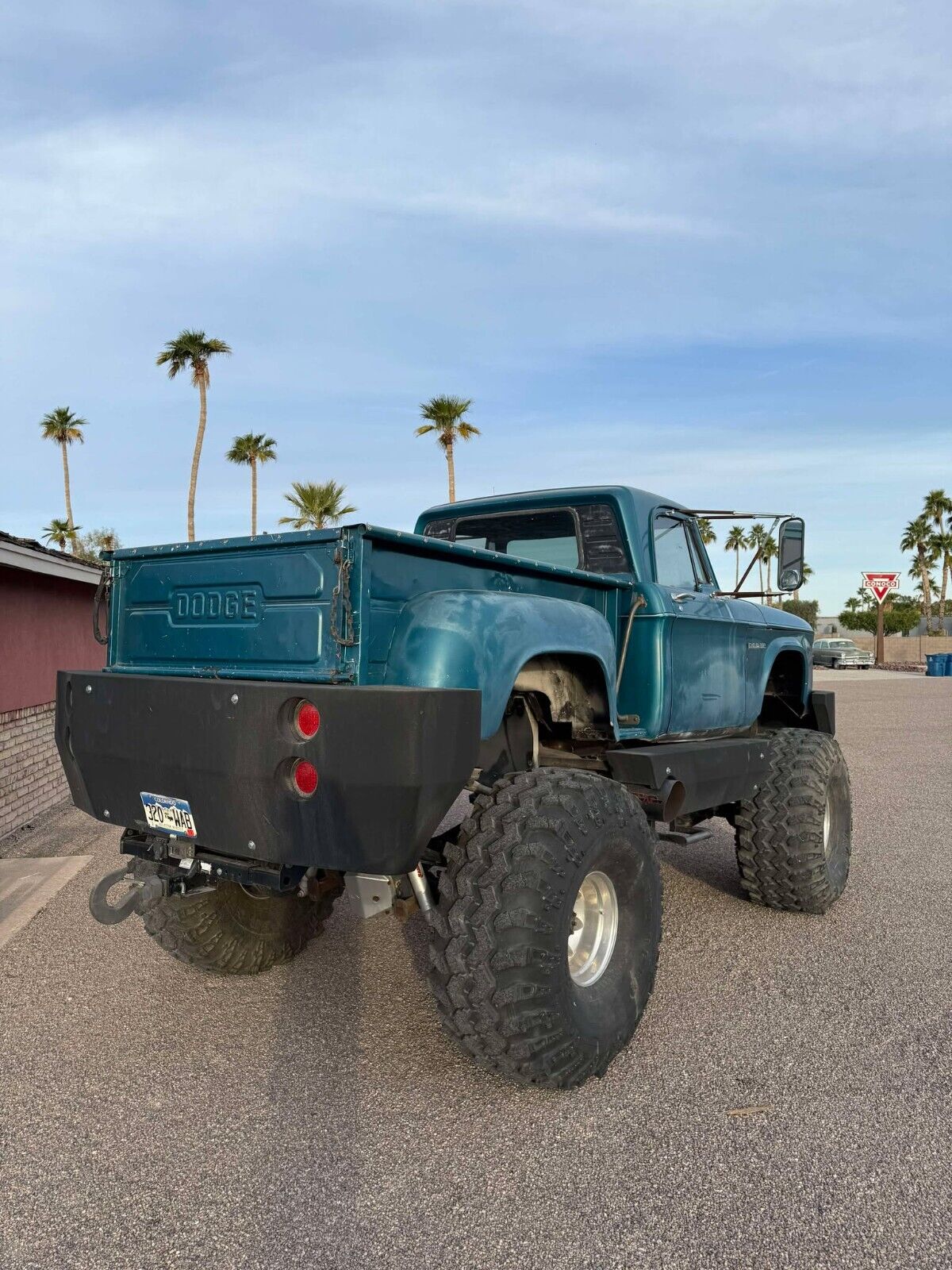 Dodge-Power-Wagon-1962-Standard-Cab-Pickup-2