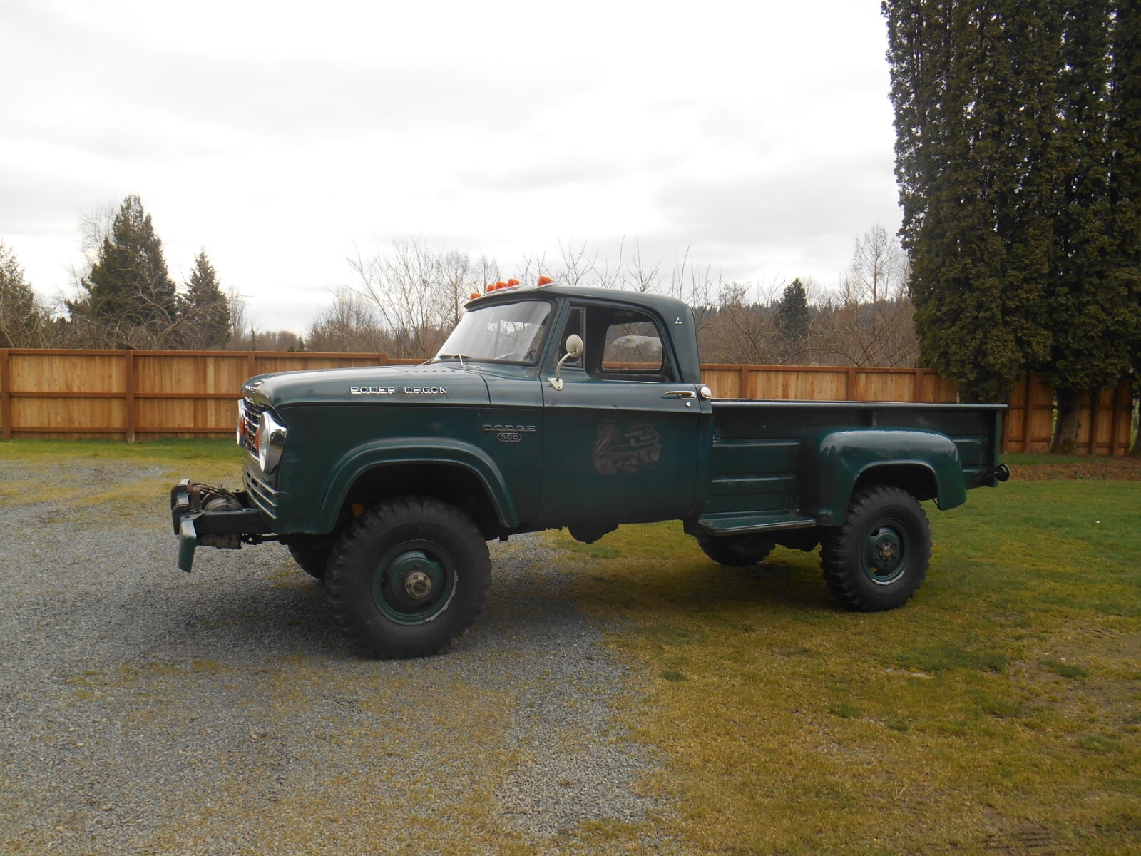 Dodge-Power-Wagon-1966-Standard-Cab-Pickup-3