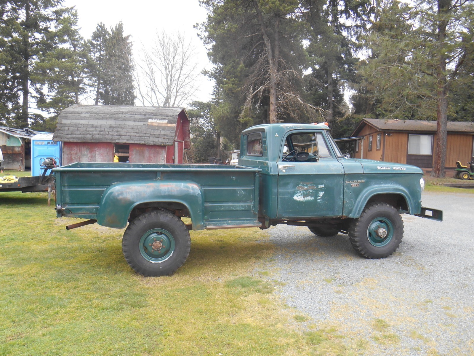 Dodge-Power-Wagon-1966-Standard-Cab-Pickup-7