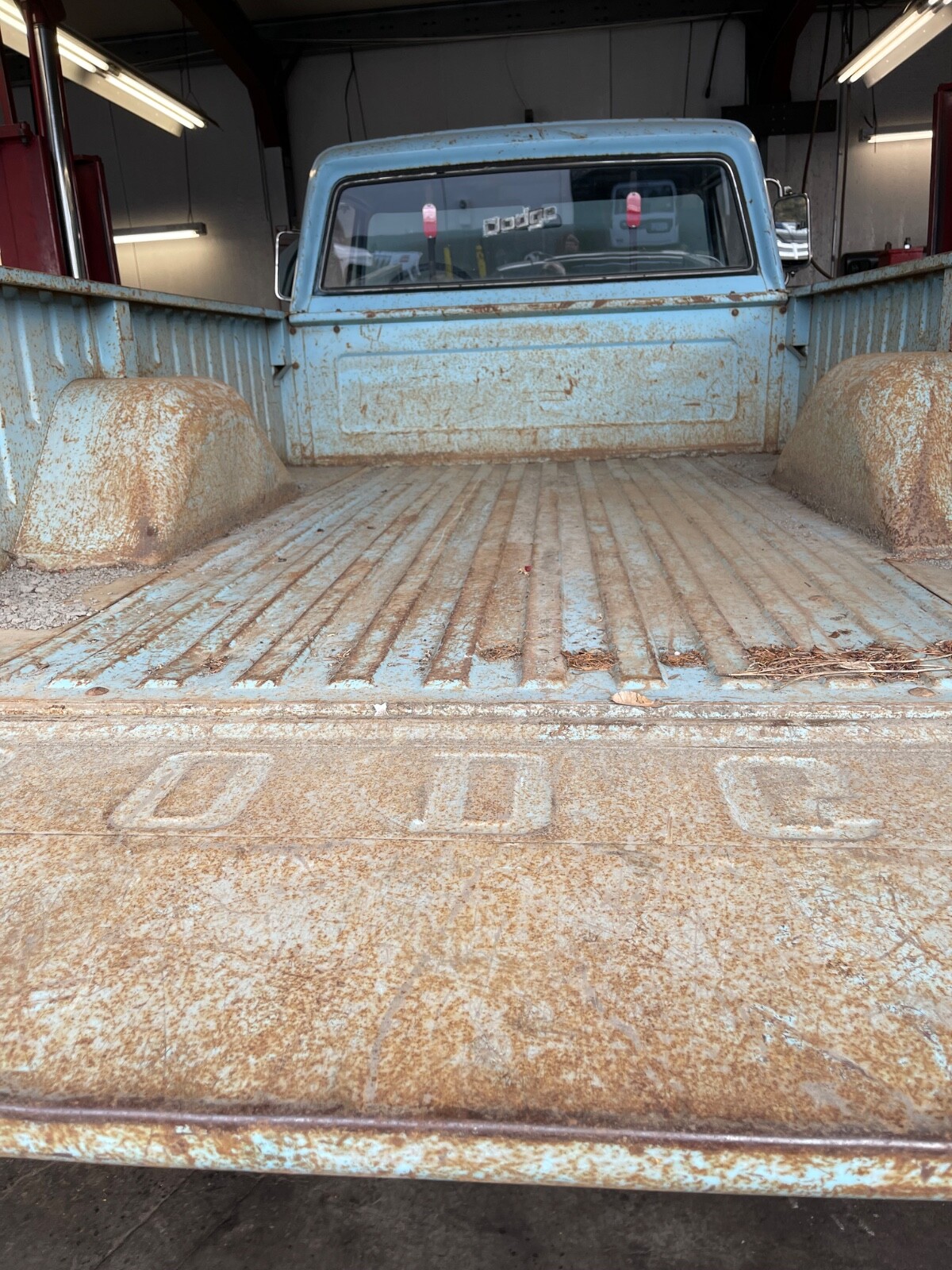 Dodge-Power-Wagon-1970-pick-up-13