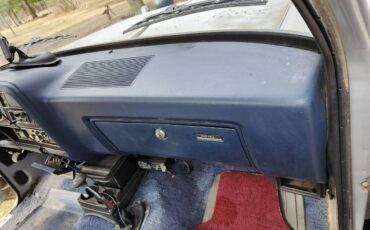 Dodge-Power-ram-250-1983-silver-8