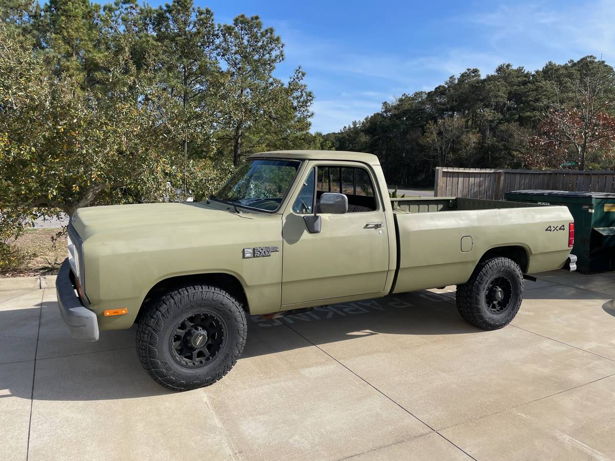 Dodge-Power-ram-w250-1990-green-11