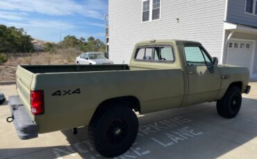 Dodge-Power-ram-w250-1990-green-2