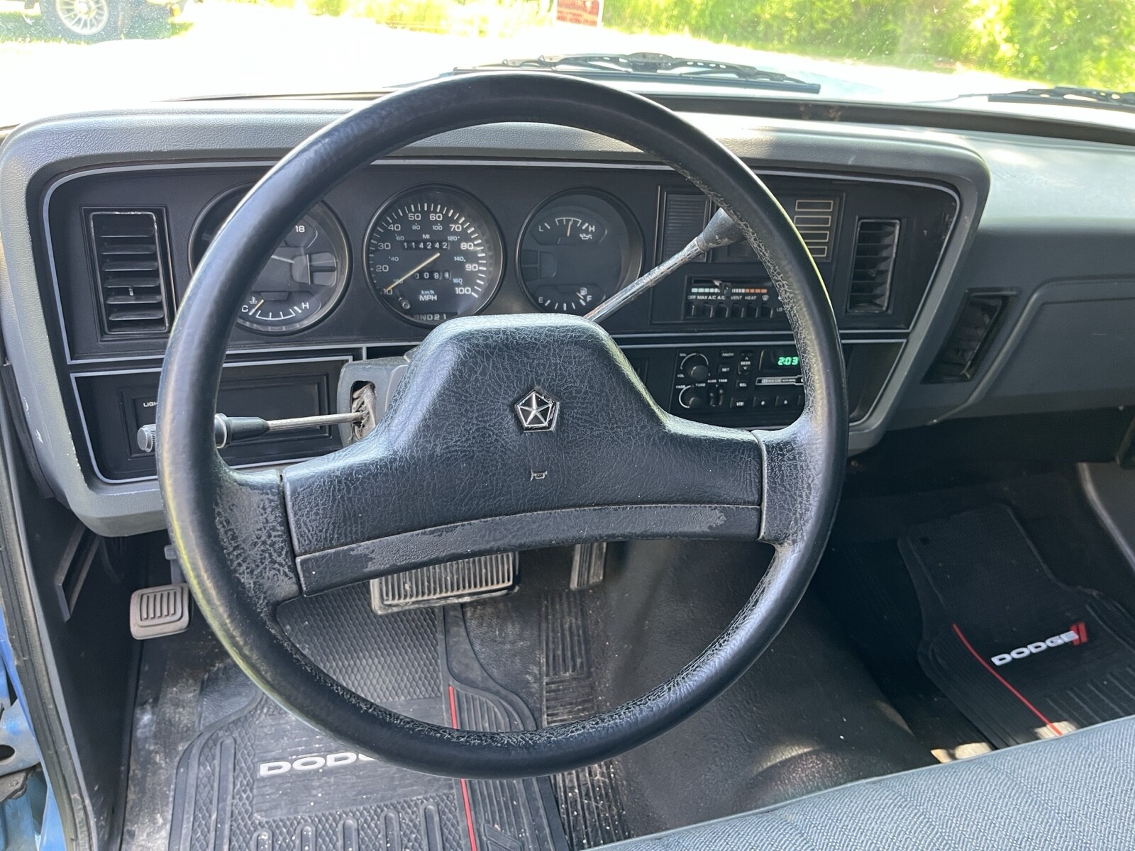 Dodge-Ram-1500-1990-11
