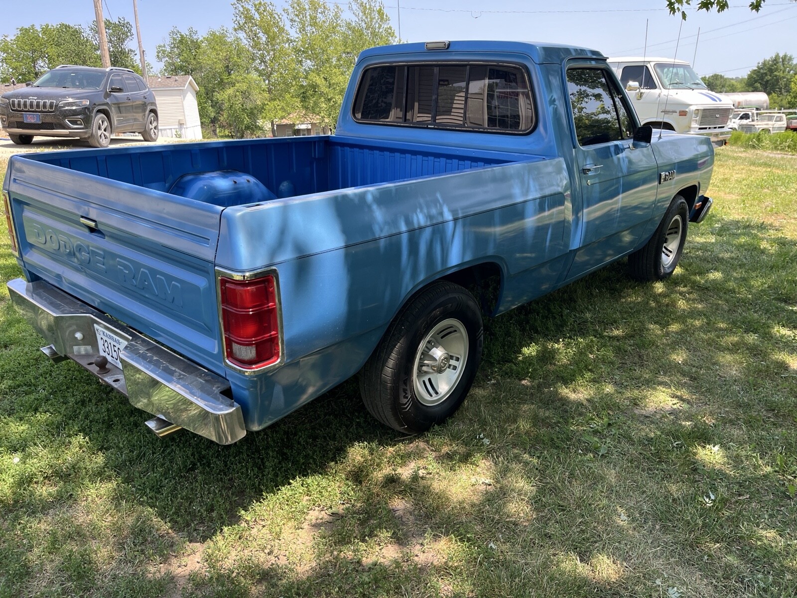 Dodge-Ram-1500-1990-3