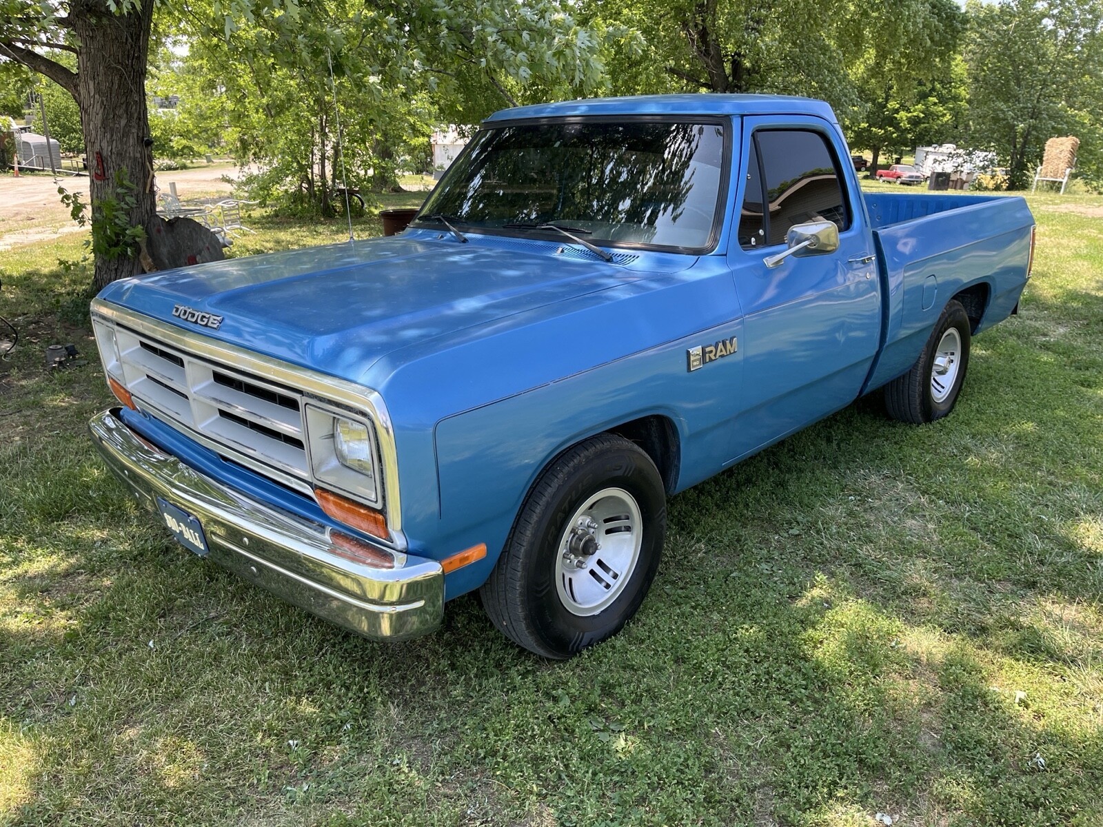 Dodge-Ram-1500-1990