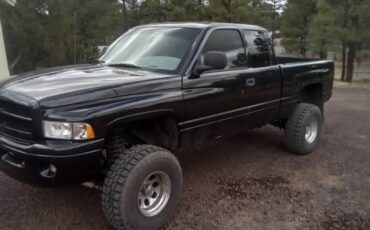 Dodge-Ram-1500-2001-black-2
