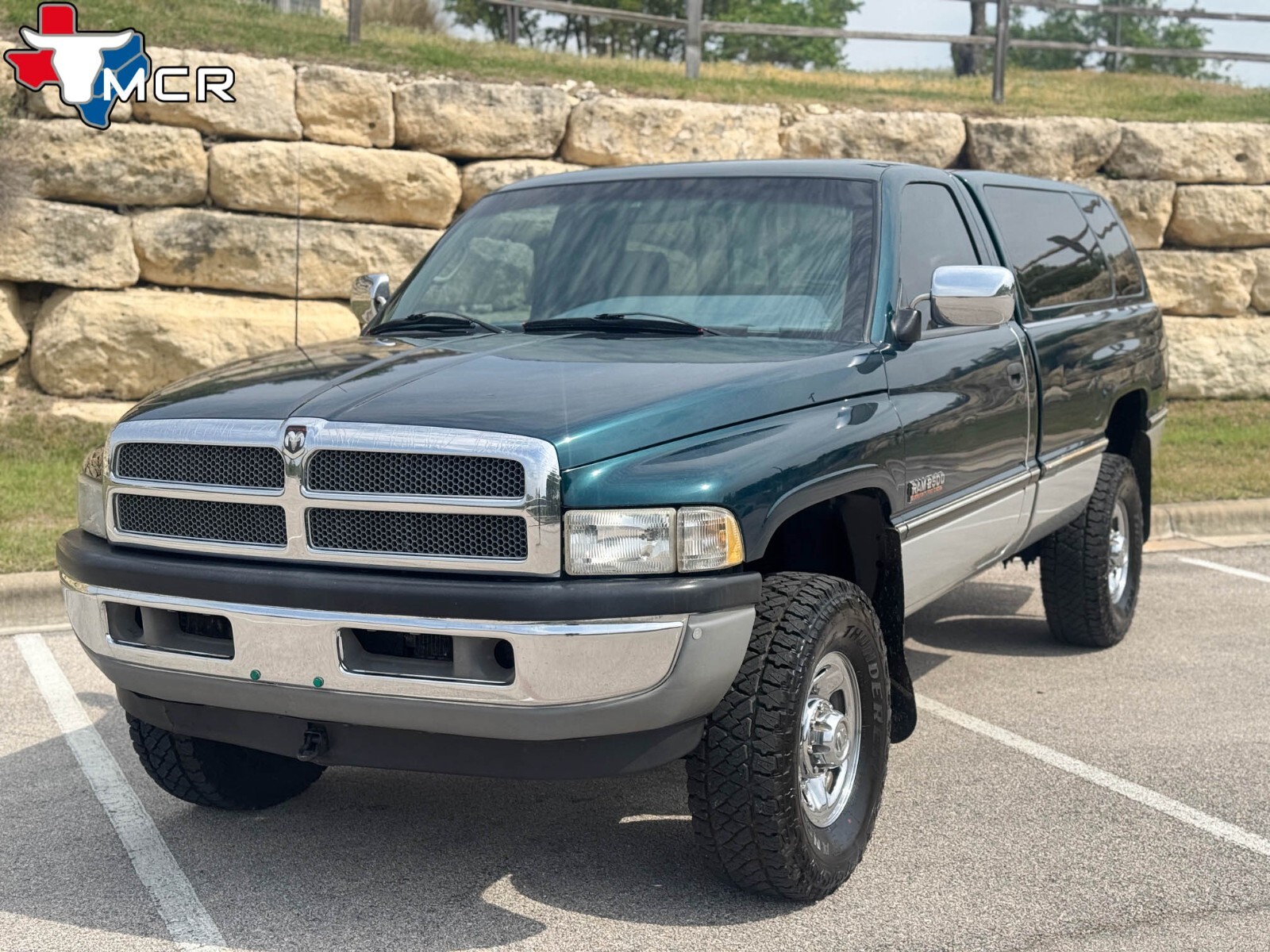 Dodge-Ram-2500-1995-Standard-Cab-Pickup-2
