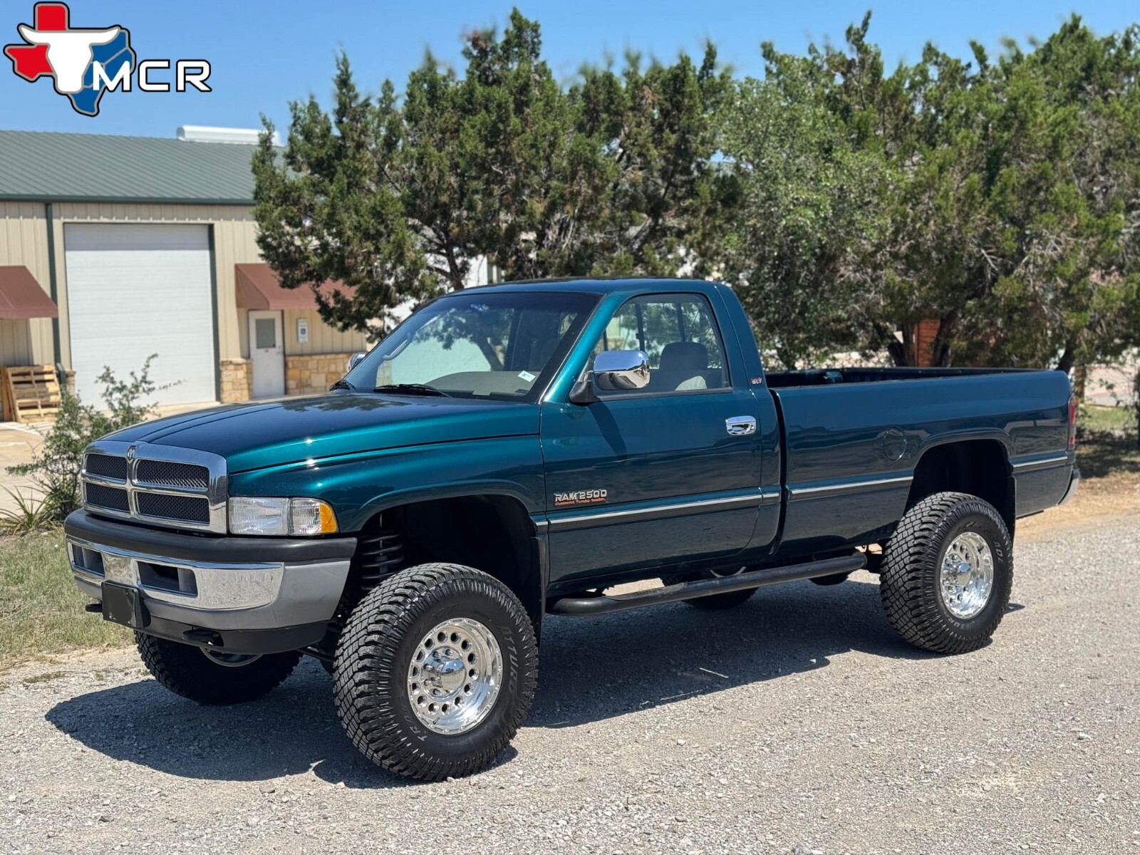 Dodge-Ram-2500-1995-Standard-Cab-Pickup-2