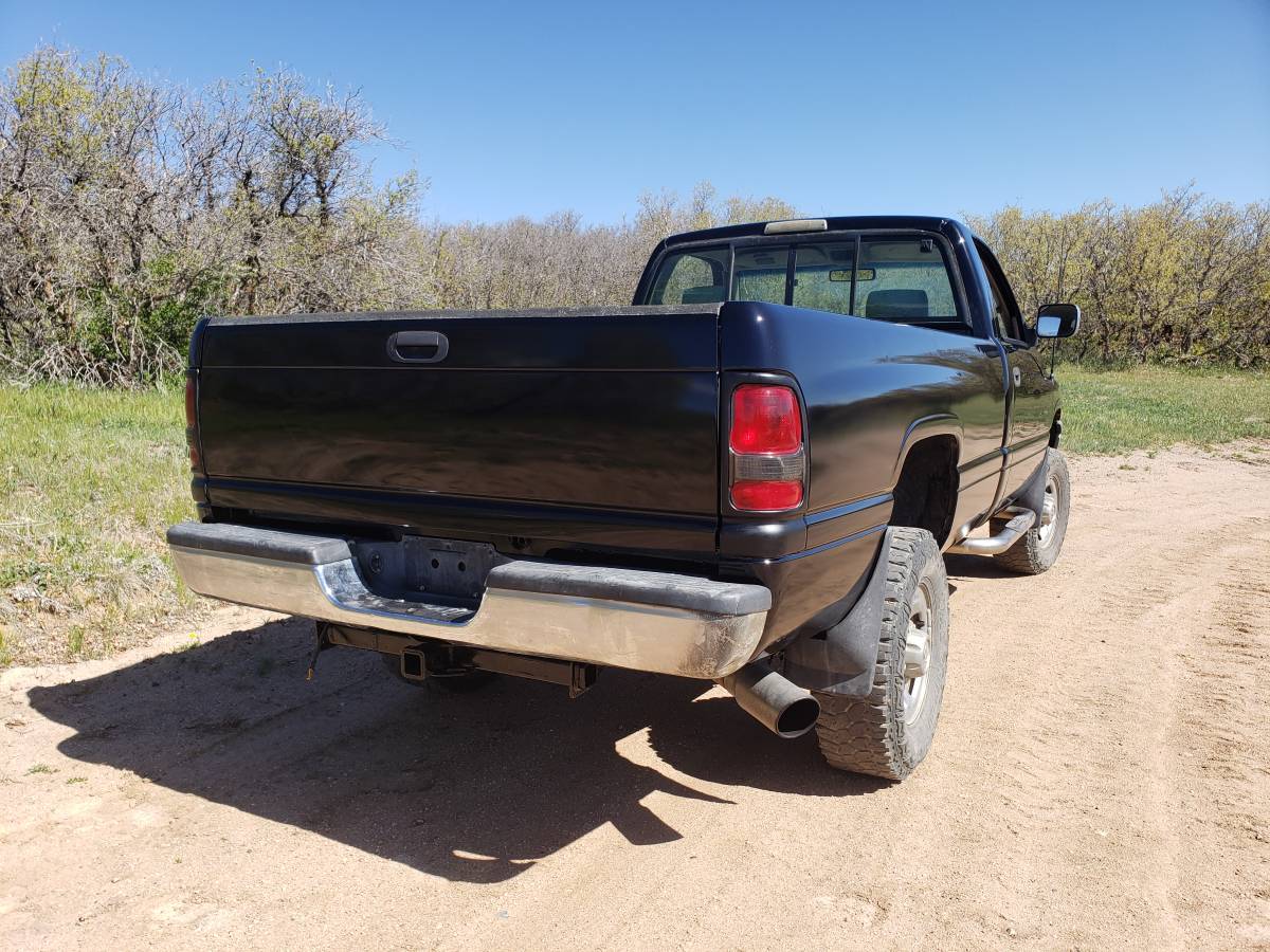 Dodge-Ram-2500-4x4-cummins-diesel-1995-blue-7
