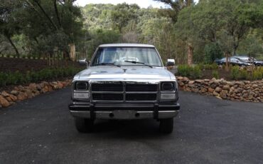 Dodge-Ram-2500-diesel-1991-silver-1