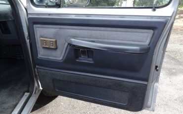 Dodge-Ram-2500-diesel-1991-silver-13
