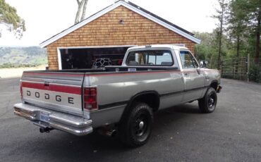 Dodge-Ram-2500-diesel-1991-silver-3