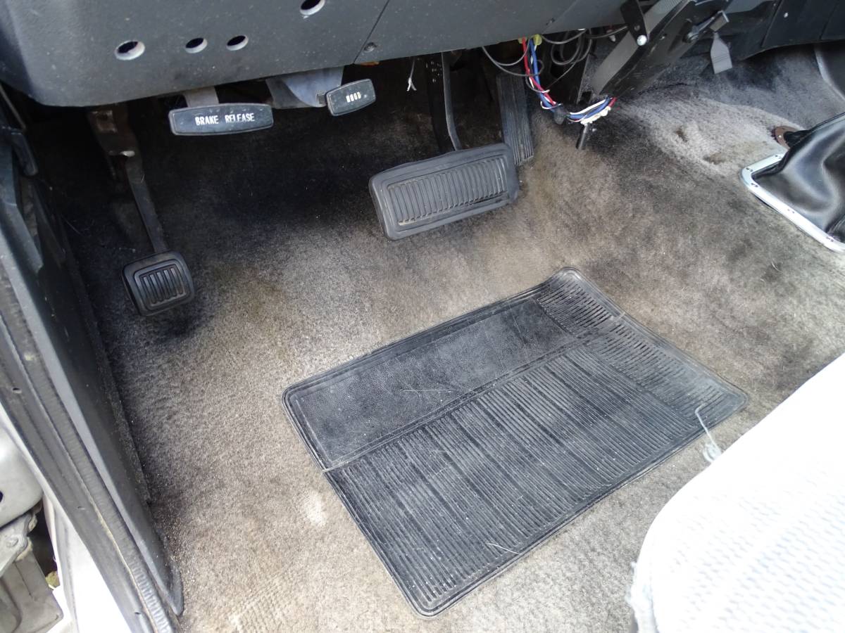 Dodge-Ram-2500-diesel-1991-silver-9
