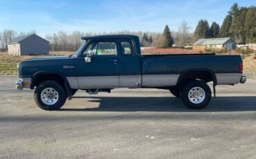 Dodge-Ram-2500-diesel-1993-green-1